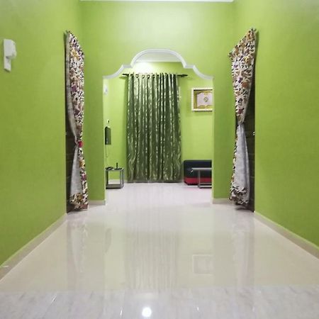 Homestay Damai Yusmila Kuala Terengganu Exterior photo